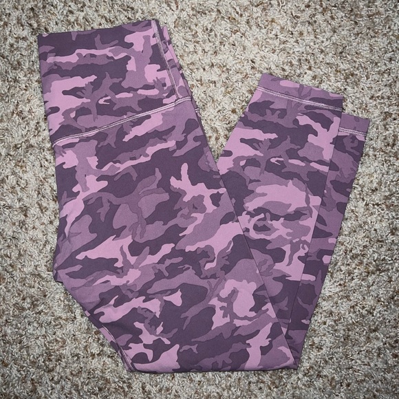 Lululemon Incognito Pink Camo 25” Align Pants Leggings 10 MINT